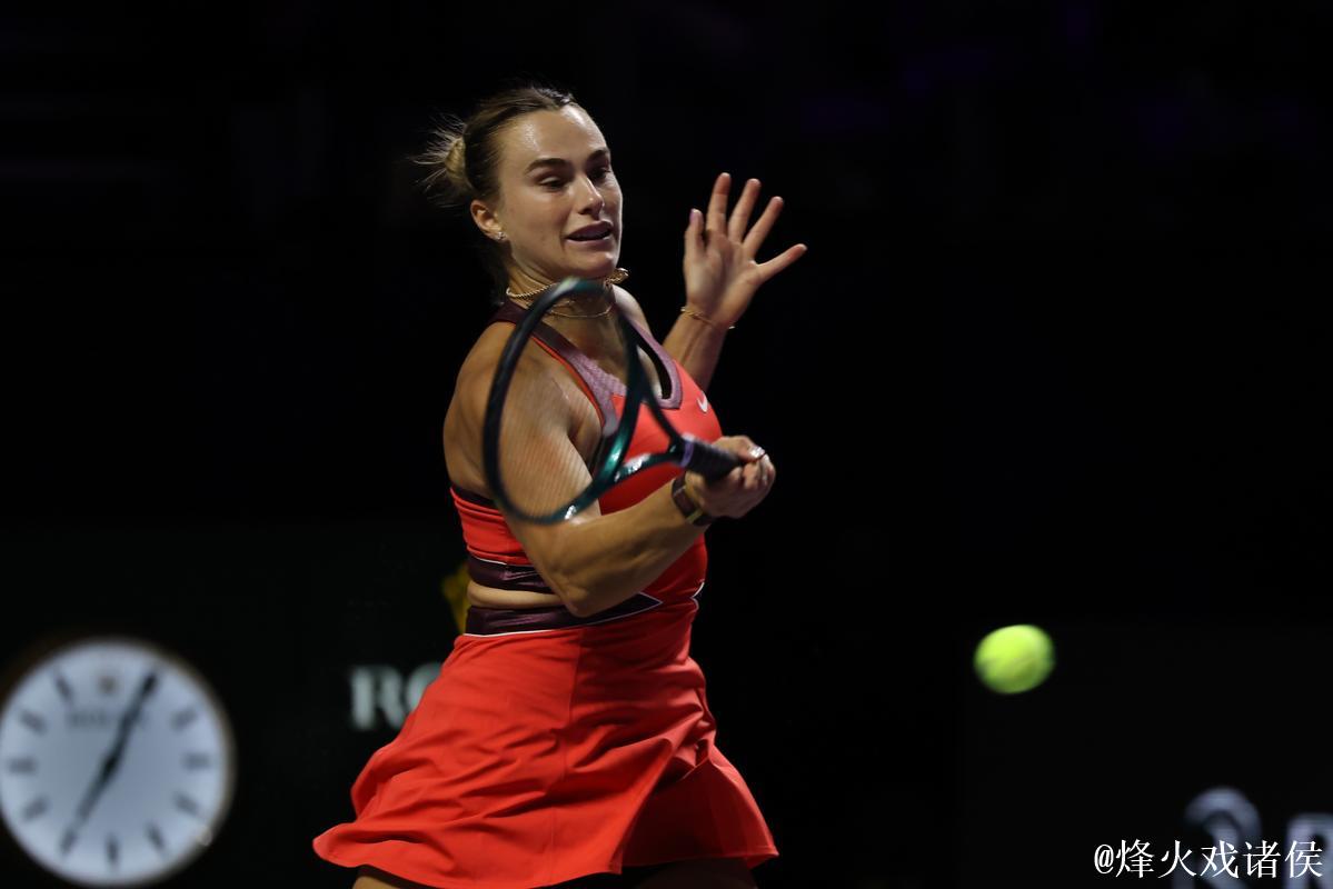 萨巴伦卡直落两盘击败高芙 WTA总决赛半决赛对阵揭晓 萨巴伦卡直落两盘击败高芙 WTA总决赛半决赛对阵揭晓