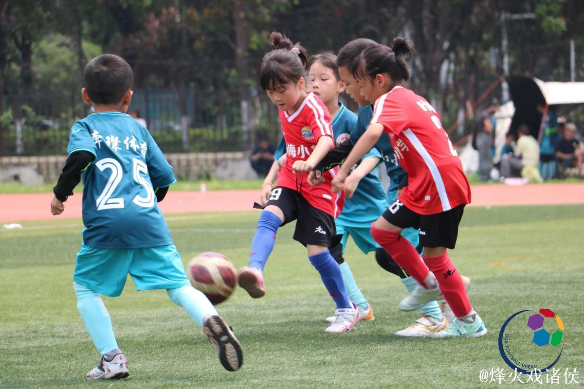 从‘升学路’到‘多条路’：中青赛助力校园足球前行